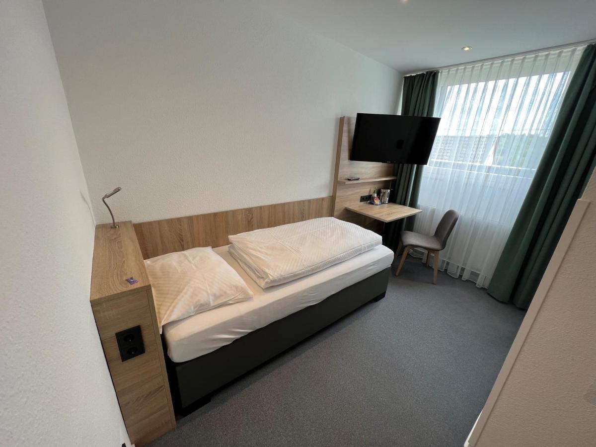 Hotel Am Tiergarten Nürburg Buitenkant foto