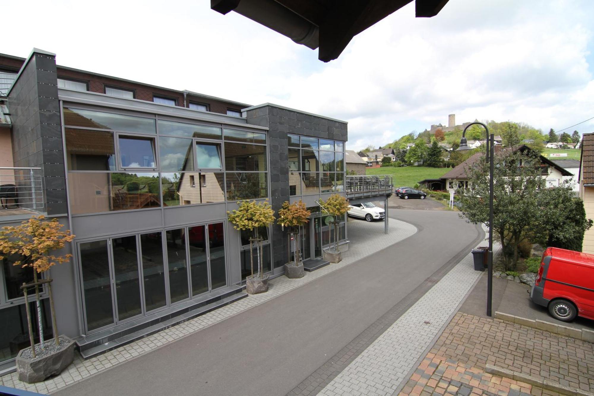 Hotel Am Tiergarten Nürburg Buitenkant foto